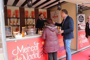 El Mercat de Nadal ya puede visitarse en el exterior de la Plaza de Toros de València.